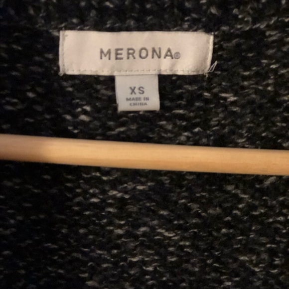 Women’s Tunic Sweater w/belt - Picture 5 of 5